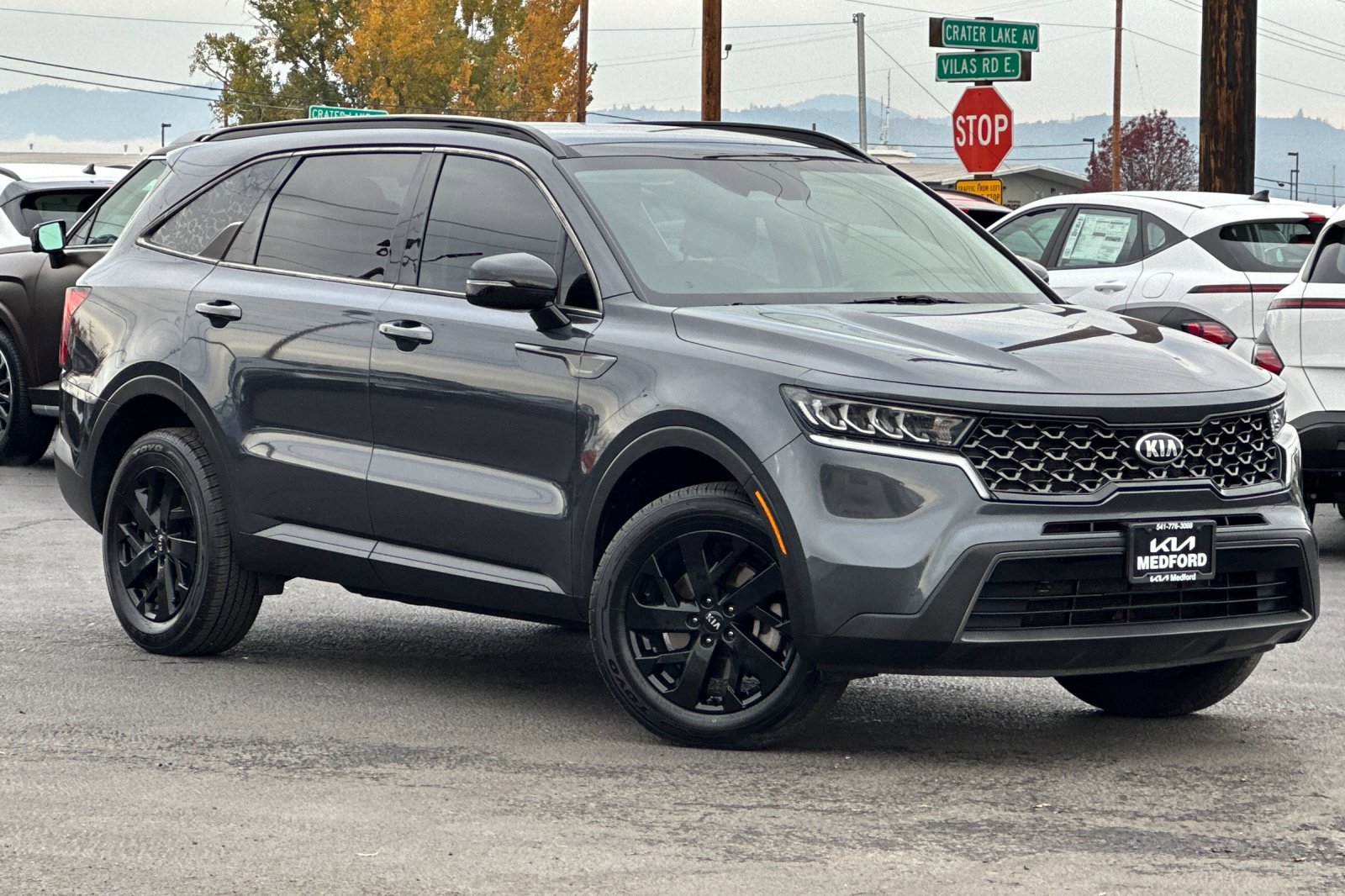 Used 2021 Kia Sorento S w/ Panoramic Sunroof Package image 2