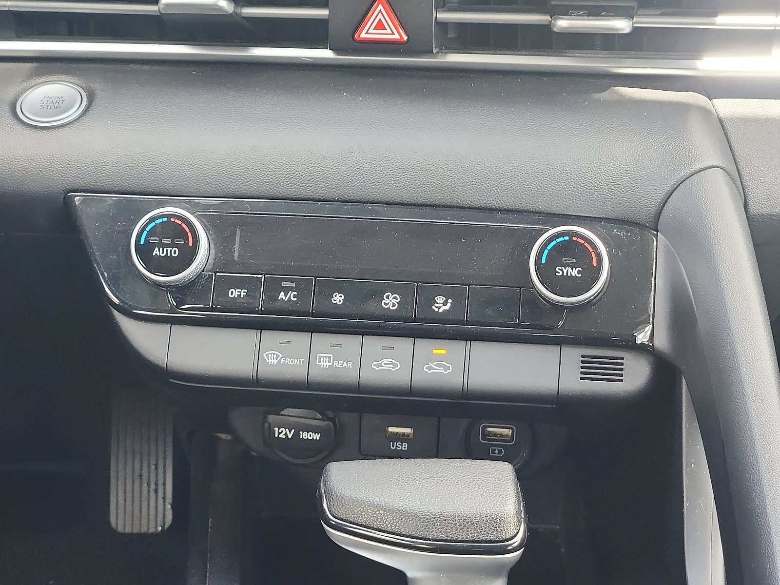 Certified 2023 Hyundai Elantra SEL FWD image 18