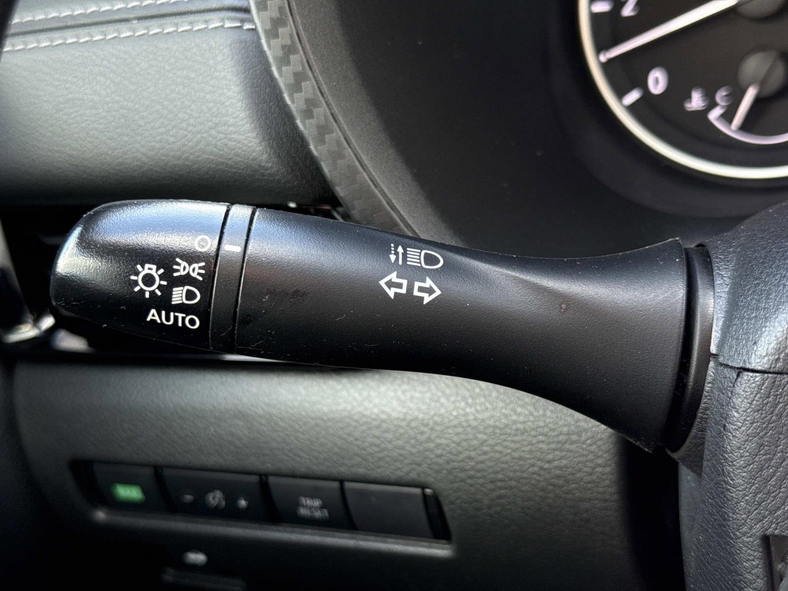 Used 2023 Nissan Sentra SV image 15