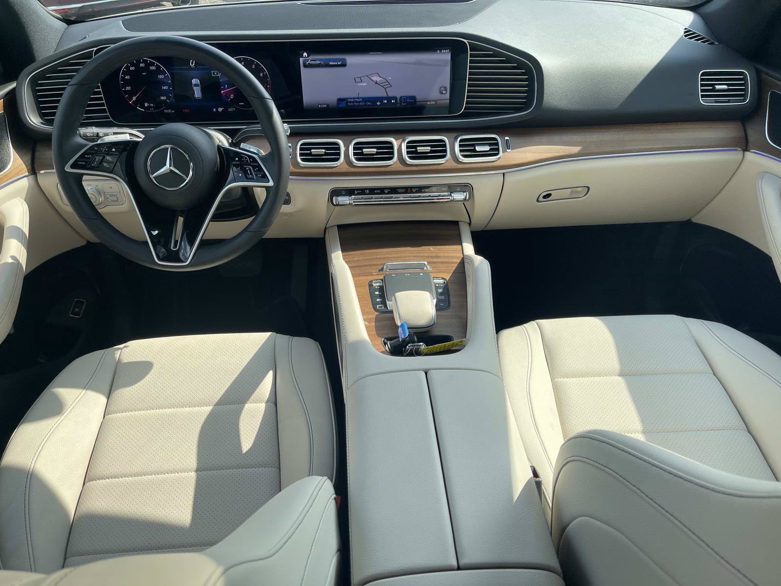 Certified 2025 Mercedes-Benz GLE 450 4MATIC image 16