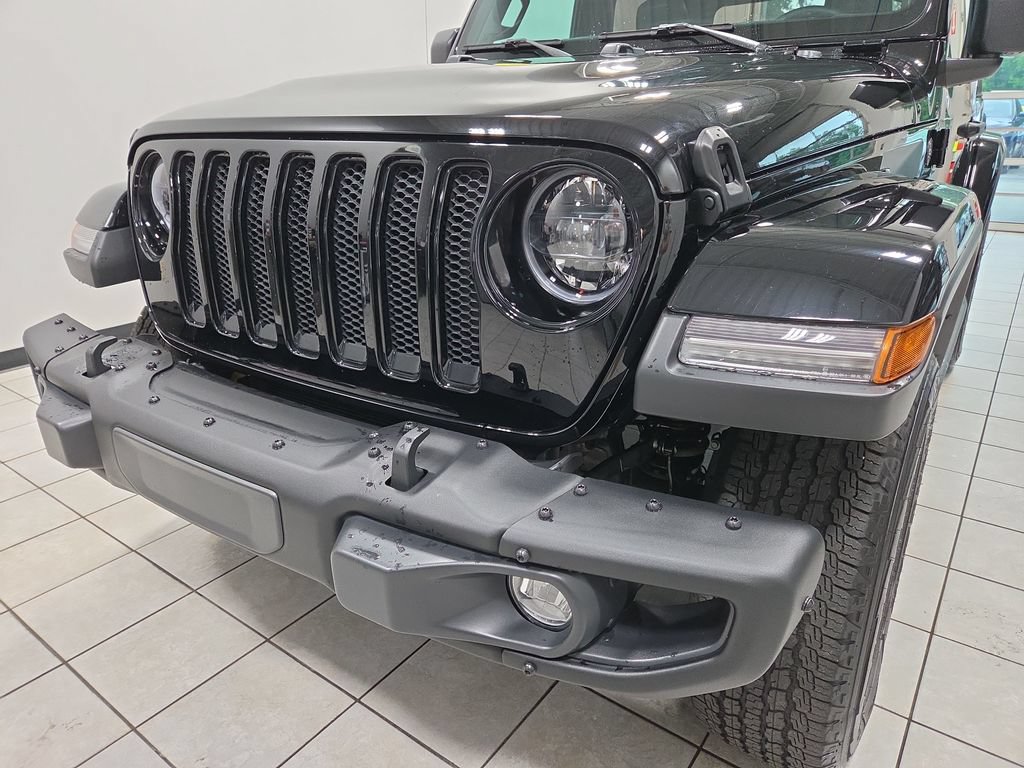 Used 2023 Jeep Wrangler Sport AWD/4WD image 15