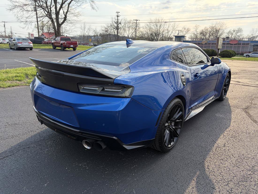 Used 2018 Chevrolet Camaro ZL1 RWD image 6