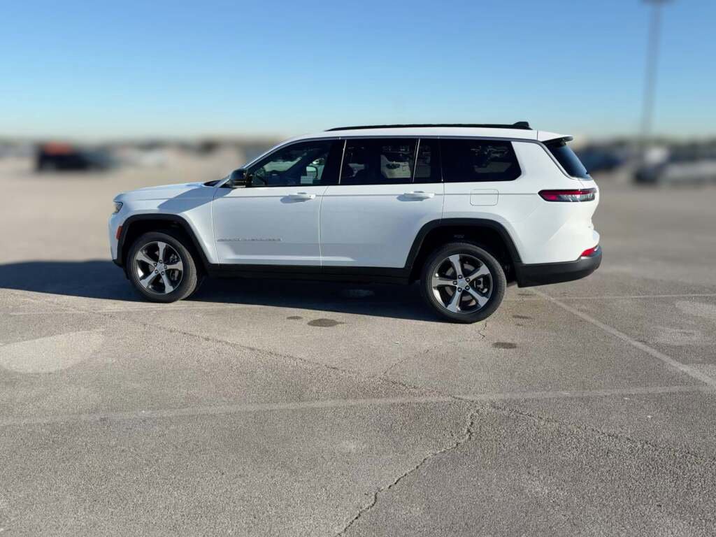 New 2026 Jeep Grand Cherokee L Limited image 7
