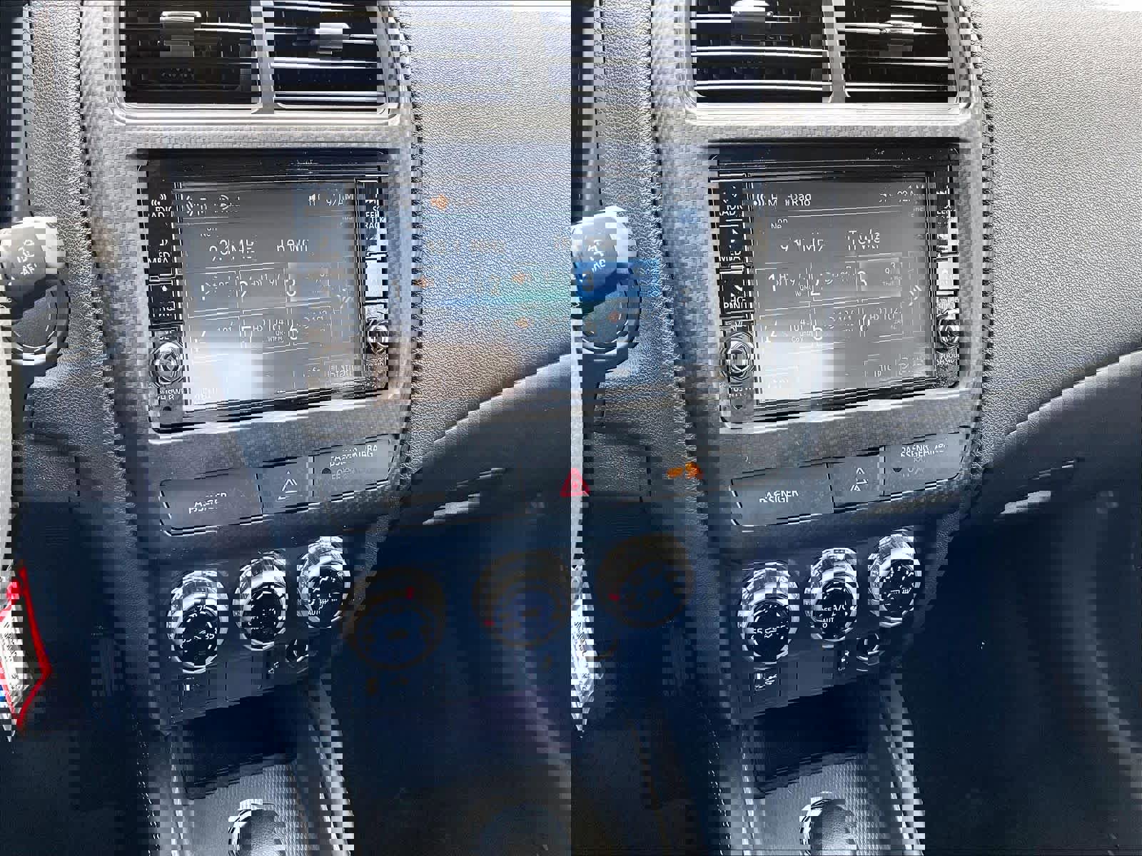 Used 2025 Mitsubishi Outlander Sport ES image 18