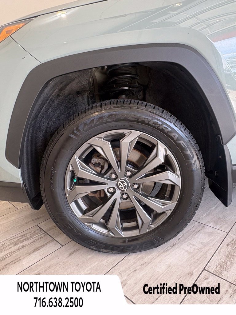 Used 2023 Toyota RAV4 XLE Premium AWD/4WD image 10