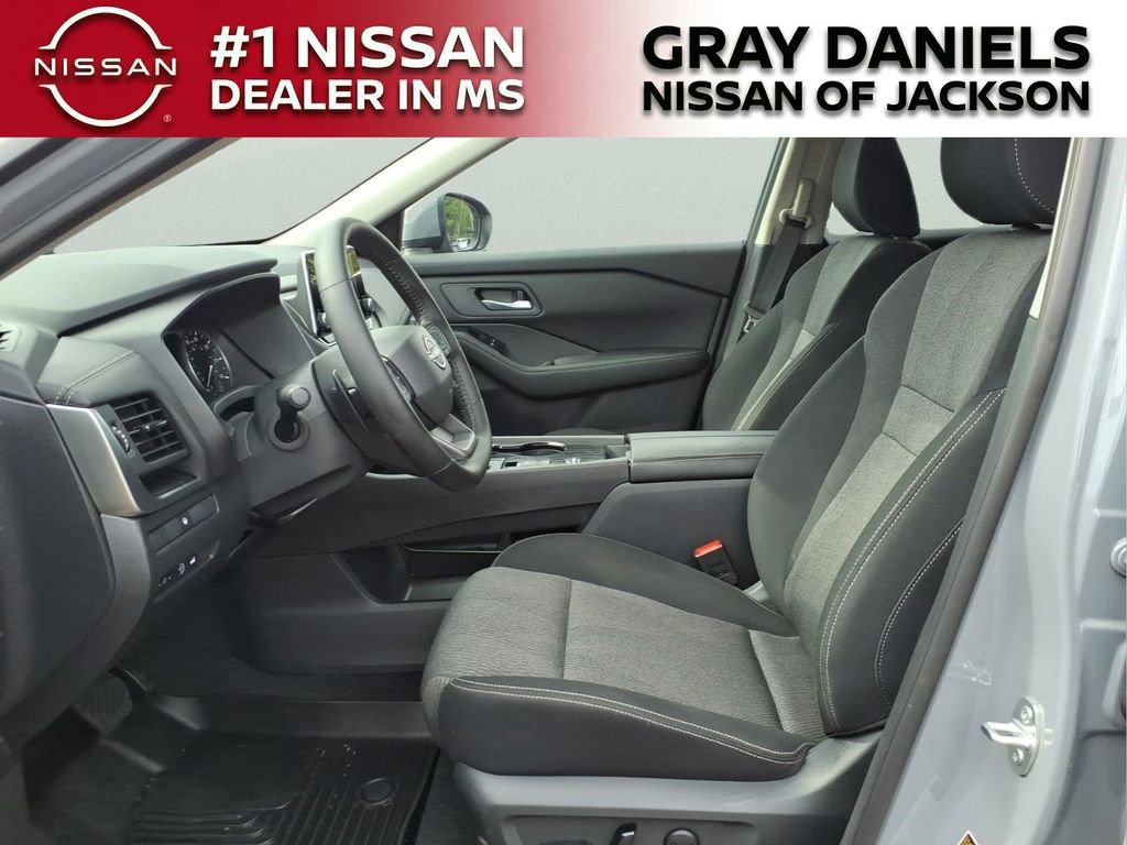 Certified 2026 Nissan Rogue SV w/ Cold Weather Package FWD image 23