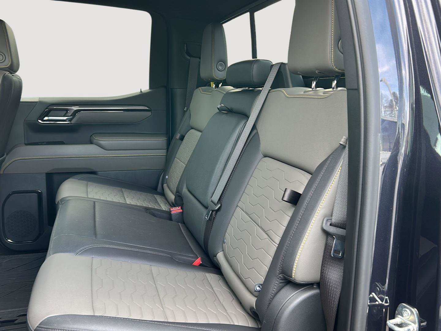 Used 2023 Chevrolet Silverado 1500 ZR2 image 20