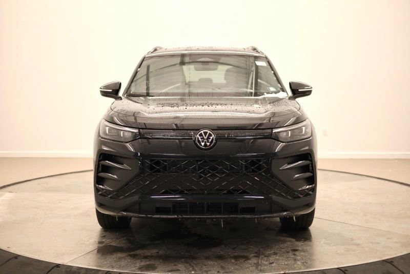 New 2026 Volkswagen Tiguan SE R-Line AWD/4WD image 8
