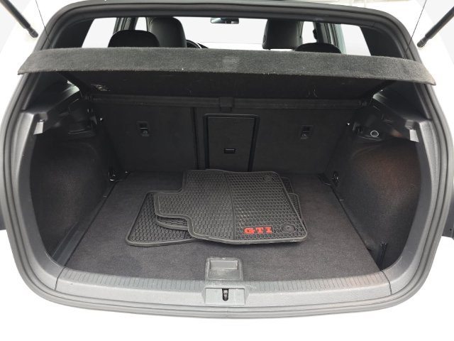 Used 2015 Volkswagen GTI SE FWD image 30