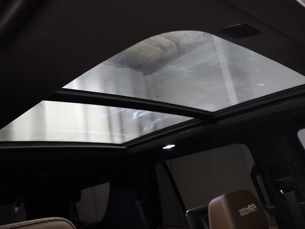 Used 2021 Chevrolet Tahoe High Country image 28