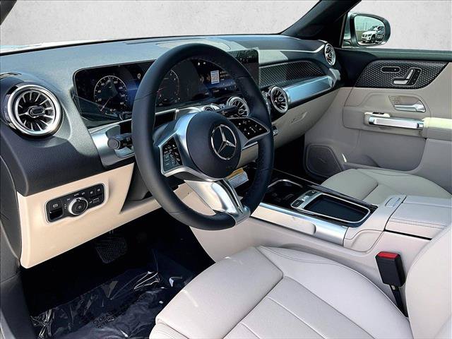 New 2026 Mercedes-Benz GLB 250 image 8