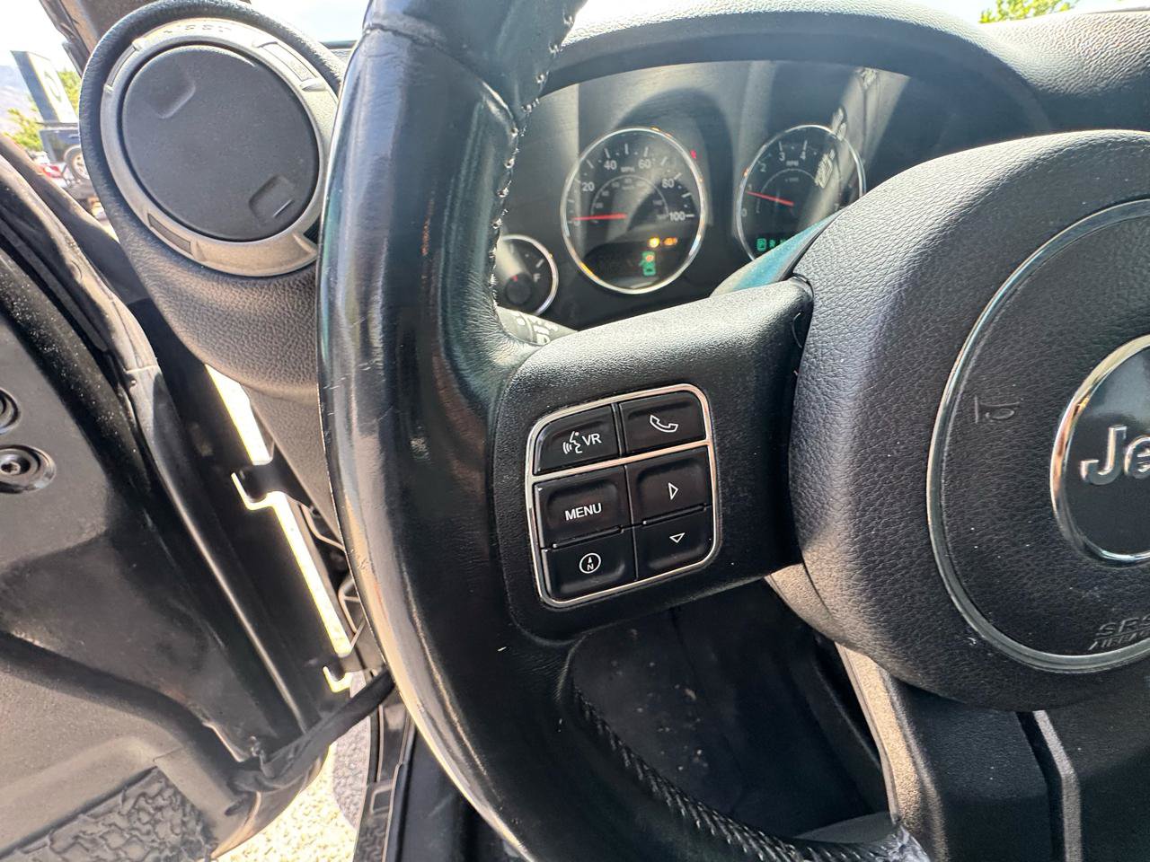 Used 2015 Jeep Wrangler Unlimited Sport w/ Quick Order Package 24S AWD/4WD image 21