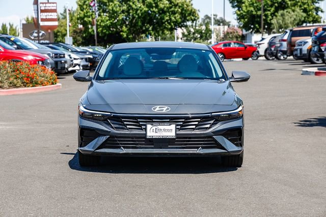 New 2026 Hyundai Elantra Limited FWD image 7