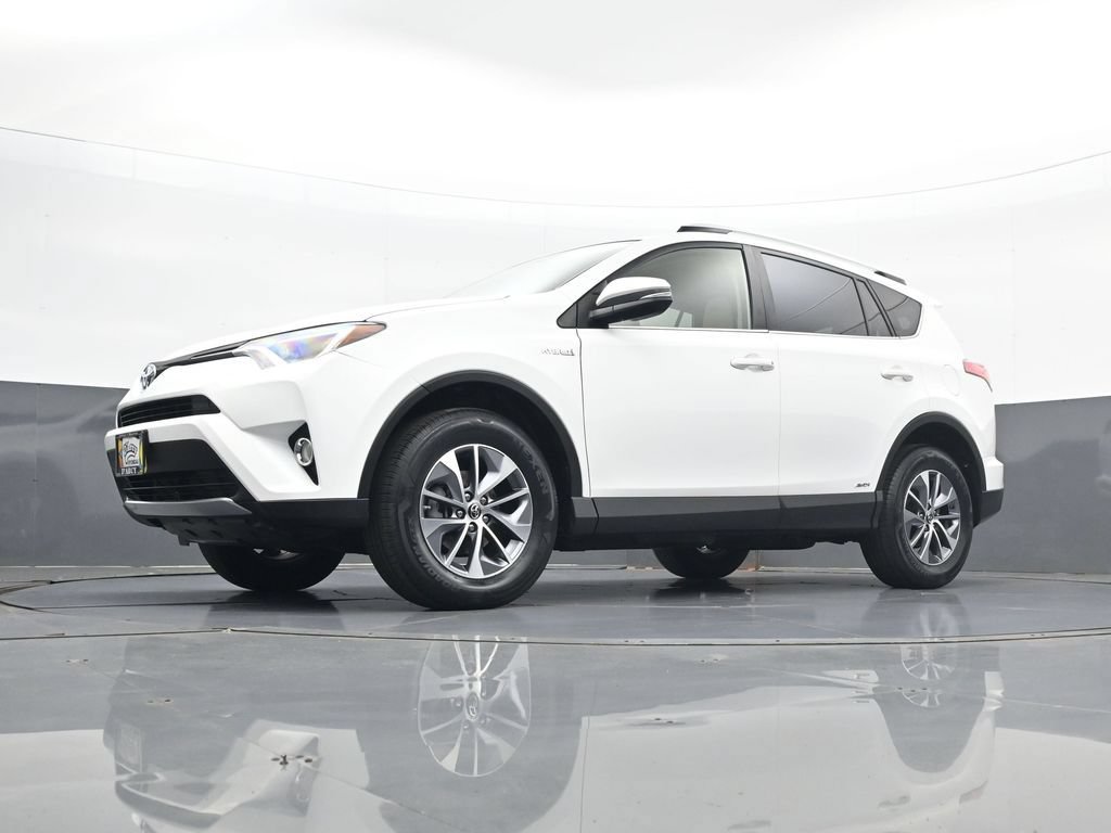 Used 2016 Toyota RAV4 XLE AWD/4WD image 21