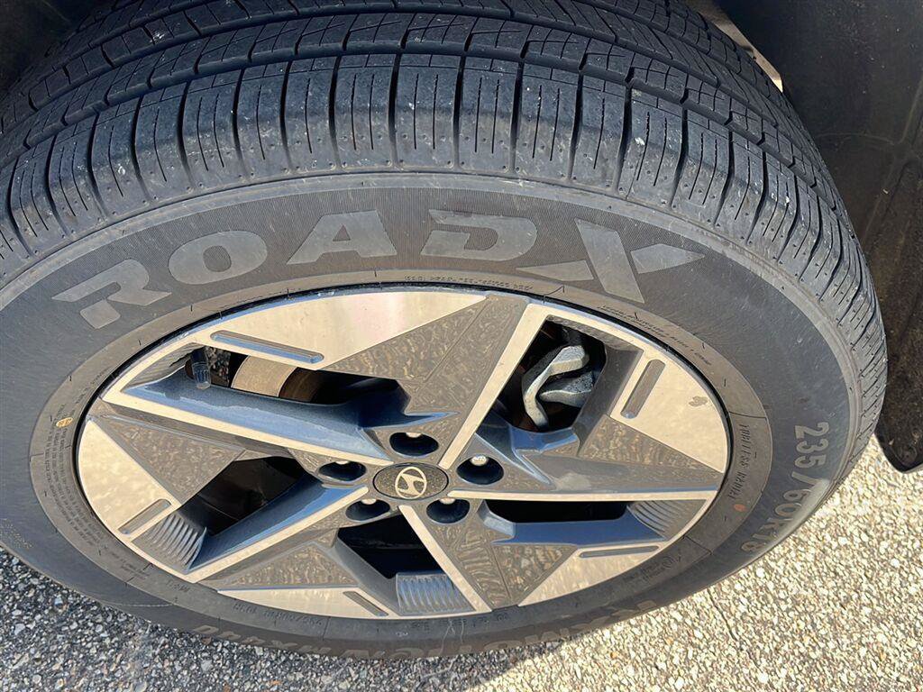 Certified 2025 Hyundai Tucson SEL AWD/4WD image 18