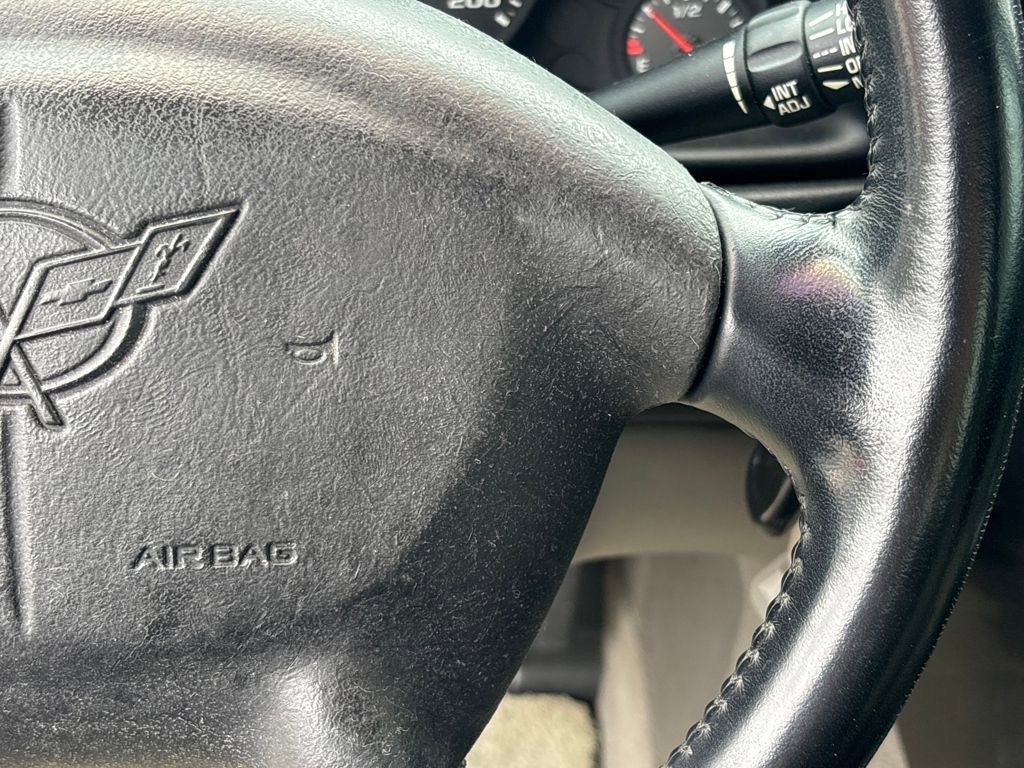 Used 2003 Chevrolet Corvette Coupe w/ Preferred Equipment Group image 21