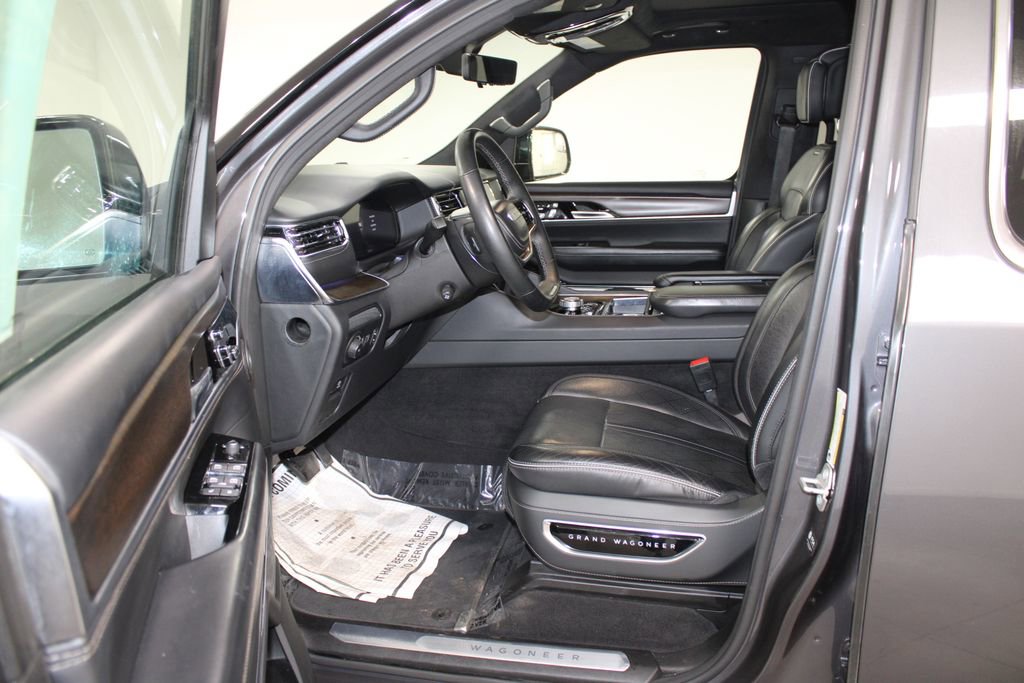 Used 2023 Jeep Grand Wagoneer L Series II image 22