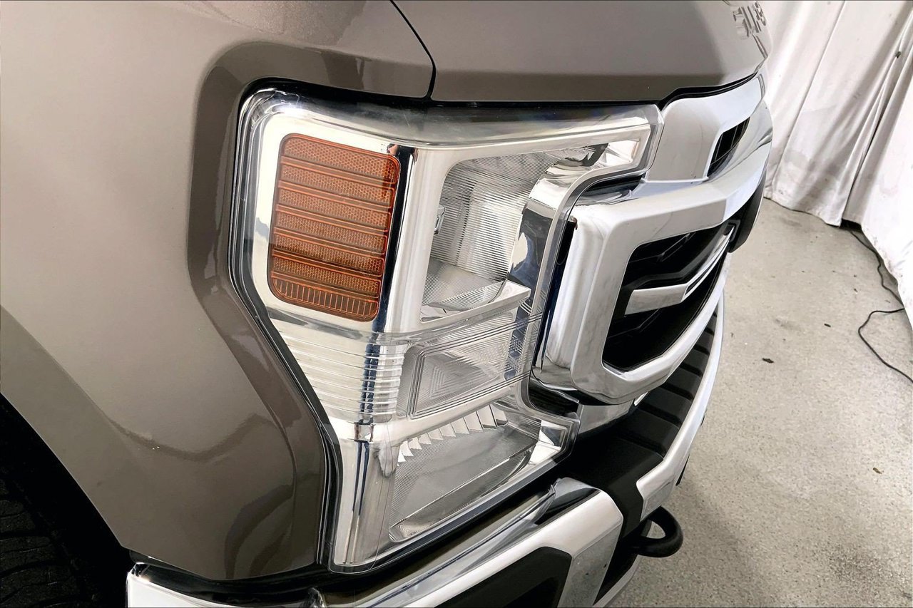 Used 2022 Ford F350 Lariat w/ Lariat Ultimate Package AWD/4WD image 28