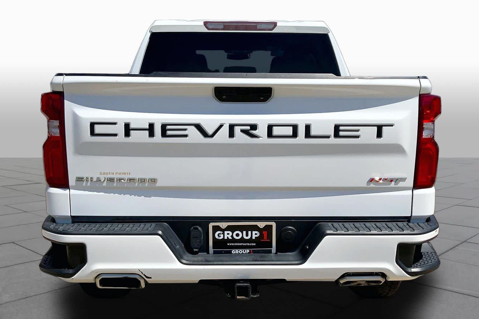 Used 2021 Chevrolet Silverado 1500 RST w/ Z71 Off-Road Package AWD/4WD image 5