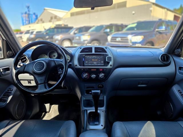Used 2003 Toyota RAV4 2WD image 10