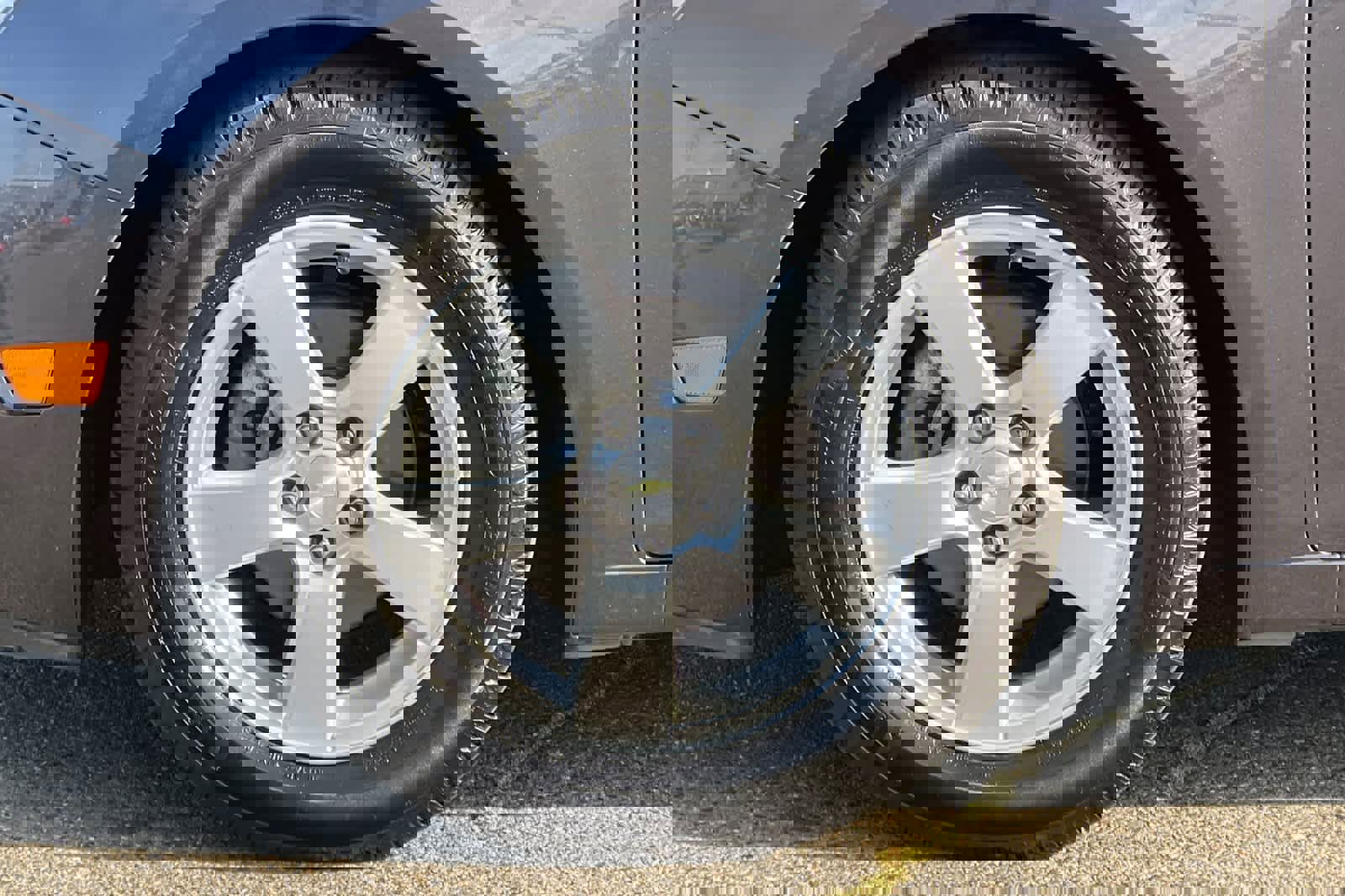 Used 2015 Chevrolet Cruze LT w/ Technology Package image 28