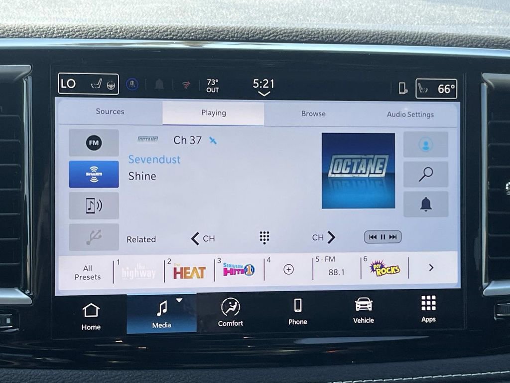 New 2026 Chrysler Pacifica Select w/ S Appearance Package FWD image 13