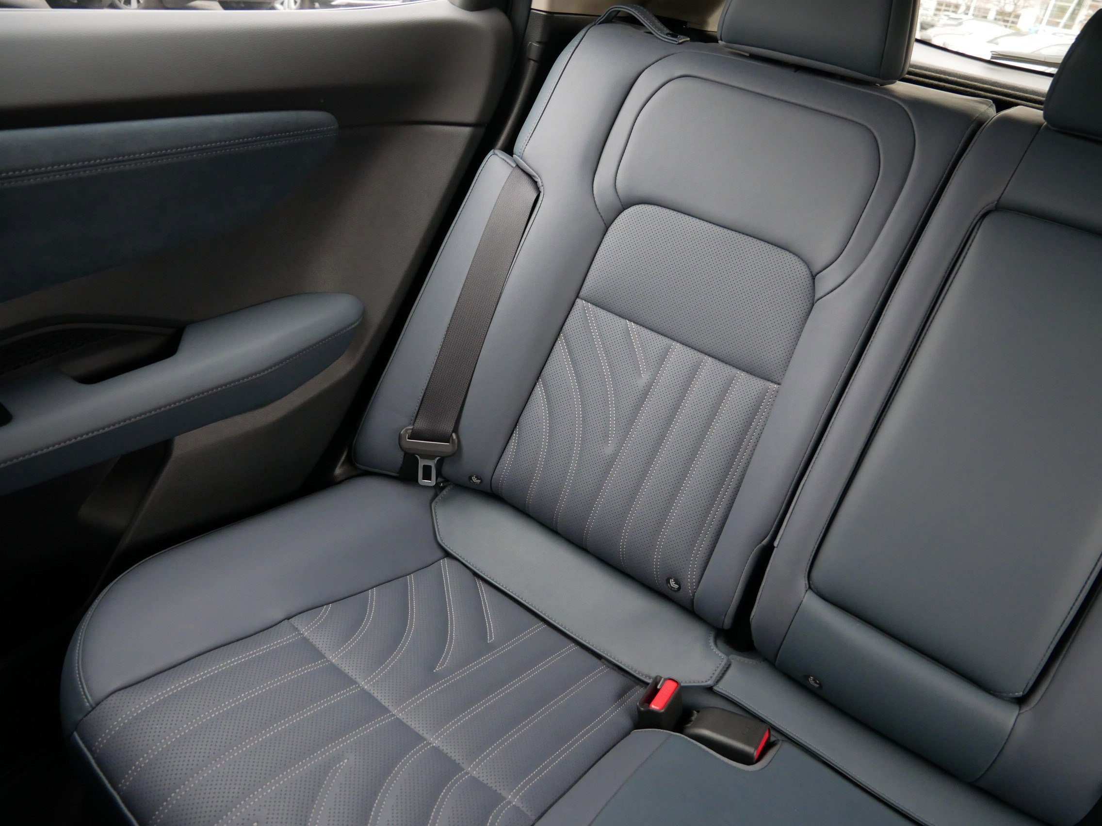 Used 2024 Nissan Ariya PLATINUM+ image 12