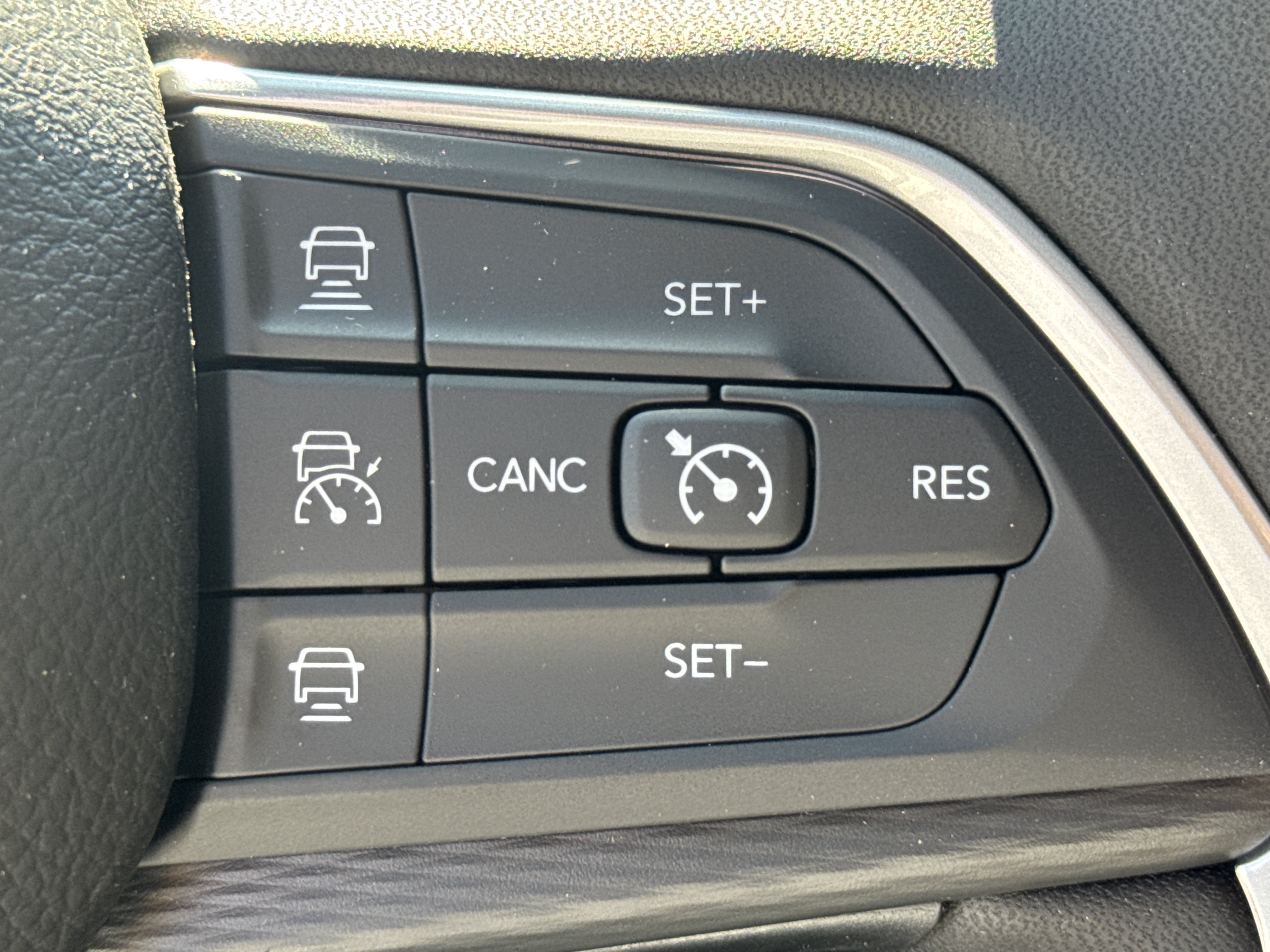 New 2026 Jeep Grand Cherokee Laredo X RWD image 24