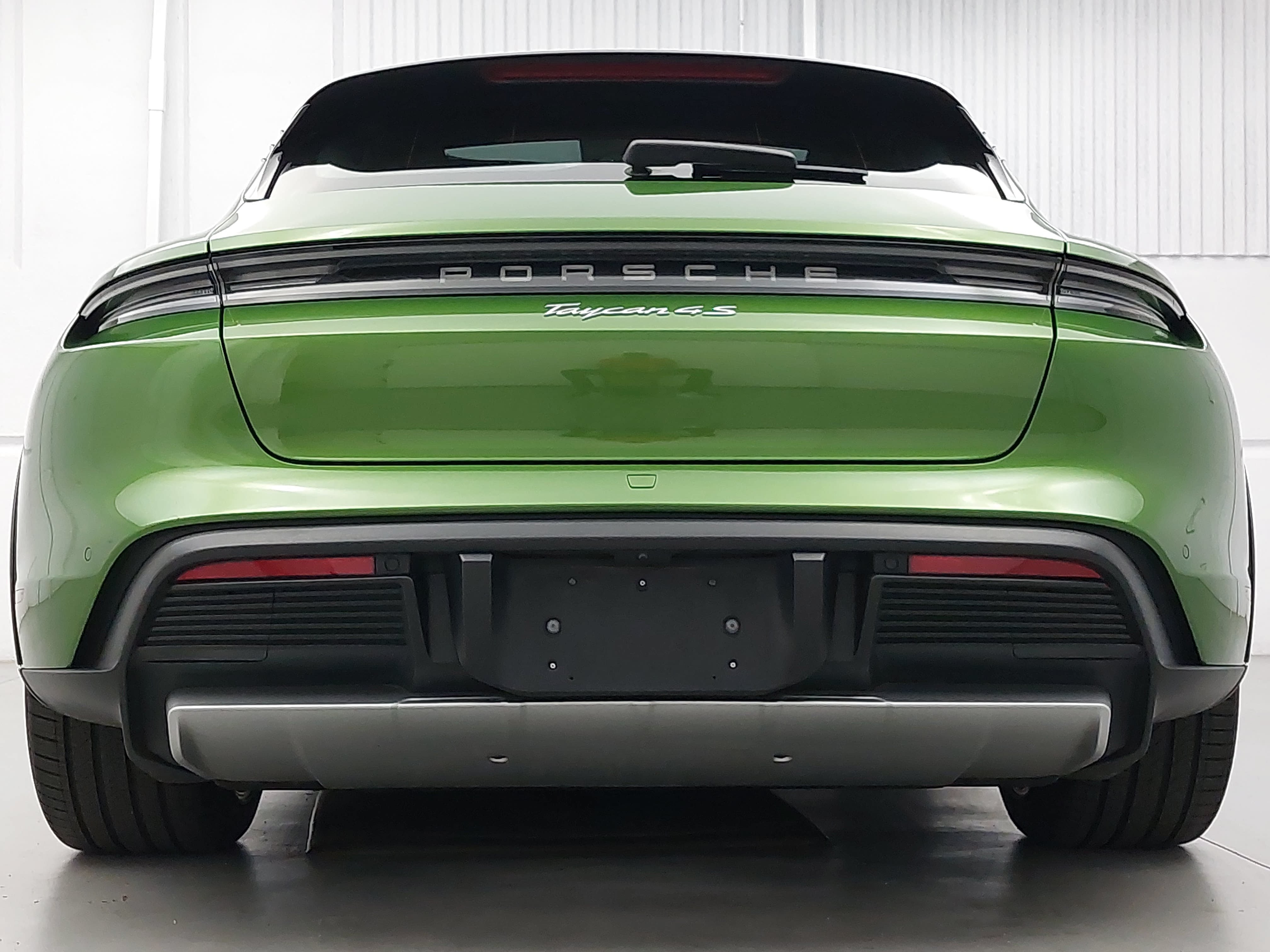 Certified 2022 Porsche Taycan 4S AWD/4WD image 6