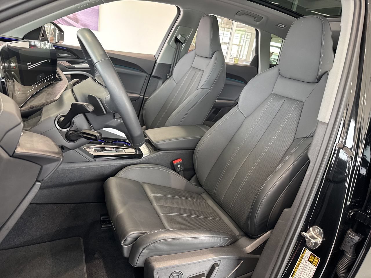 Used 2025 Audi Q5 Premium Plus w/ Premium Plus AWD/4WD image 15