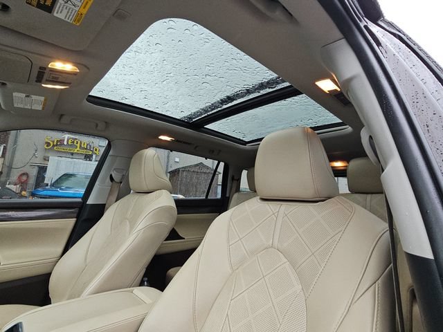 Used 2021 Toyota Highlander Platinum FWD image 16