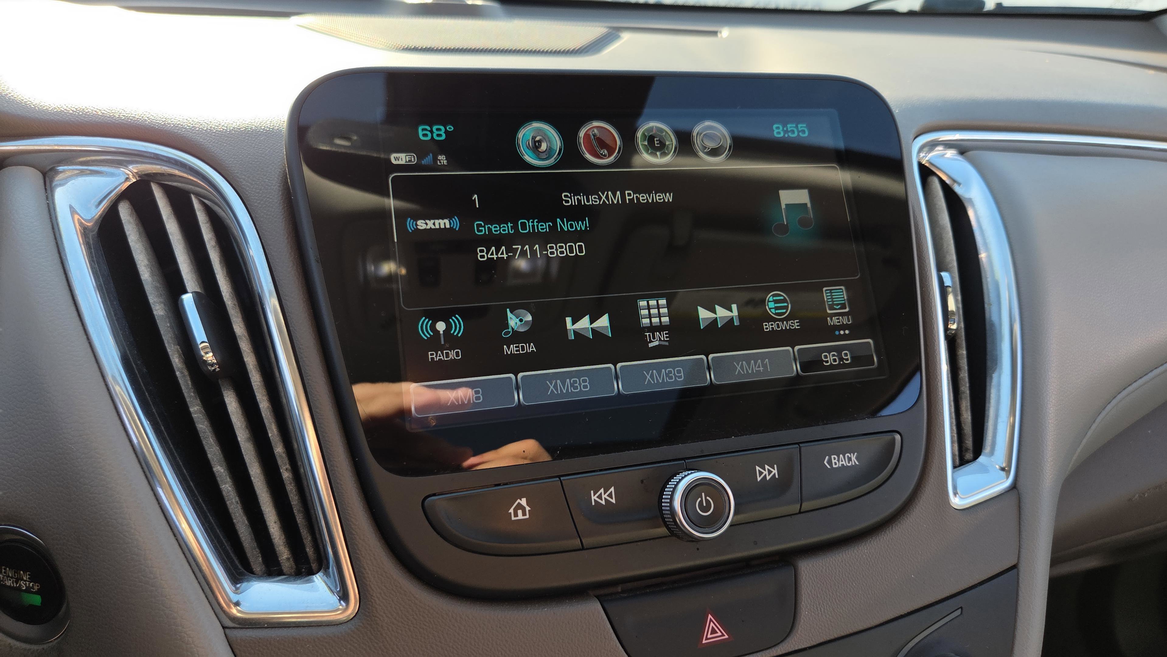 Used 2017 Chevrolet Malibu LT w/ Leather Package image 22