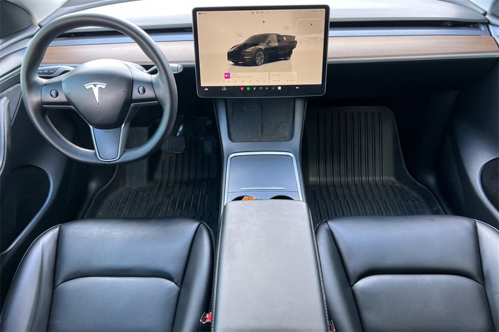 Used 2024 Tesla Model Y Long Range image 15