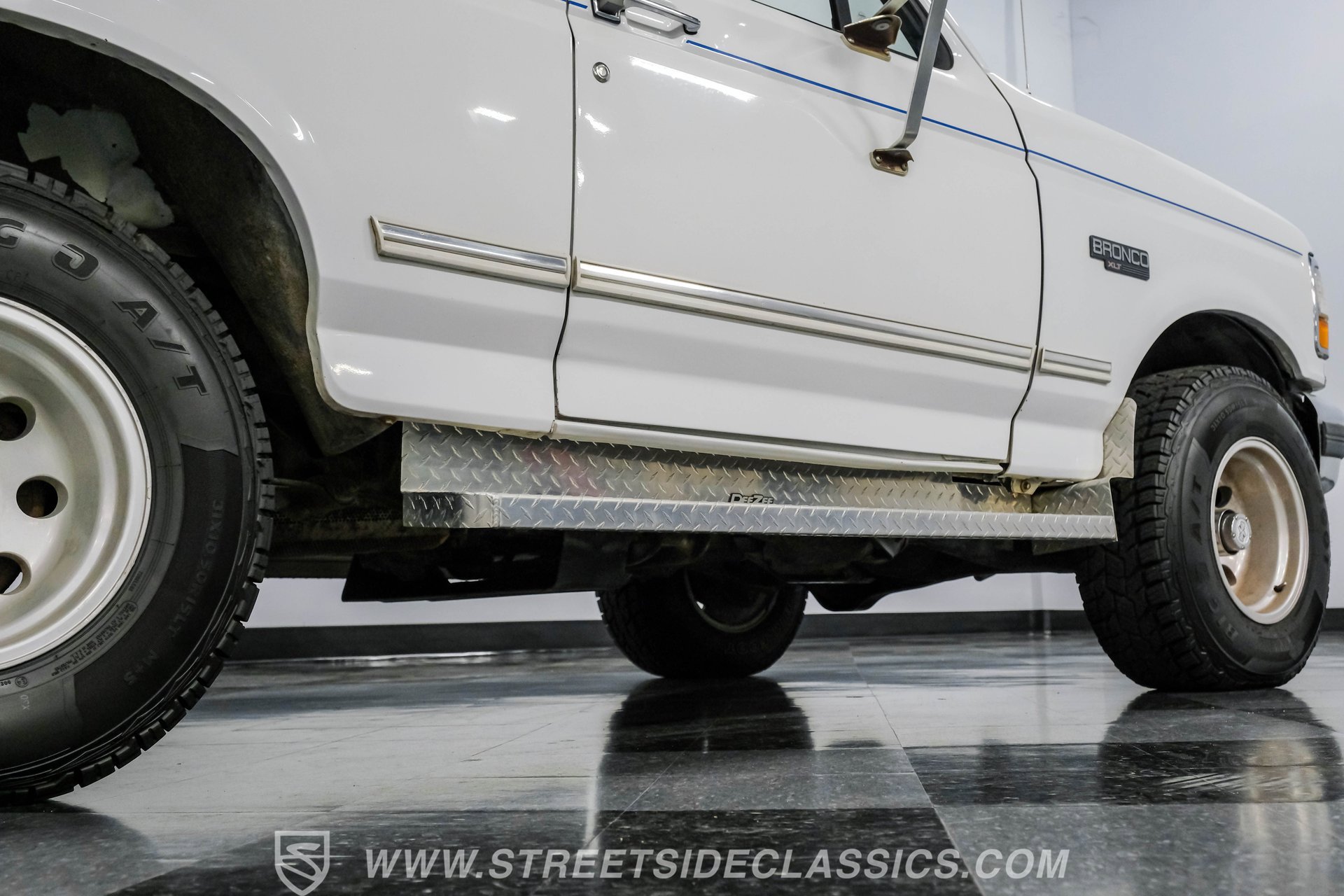 Used 1994 Ford Bronco XLT image 26