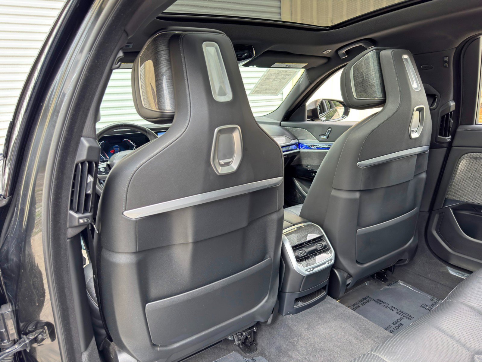 Used 2023 BMW 740i RWD image 46