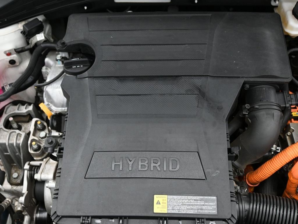 Used 2021 Hyundai Ioniq SE image 38