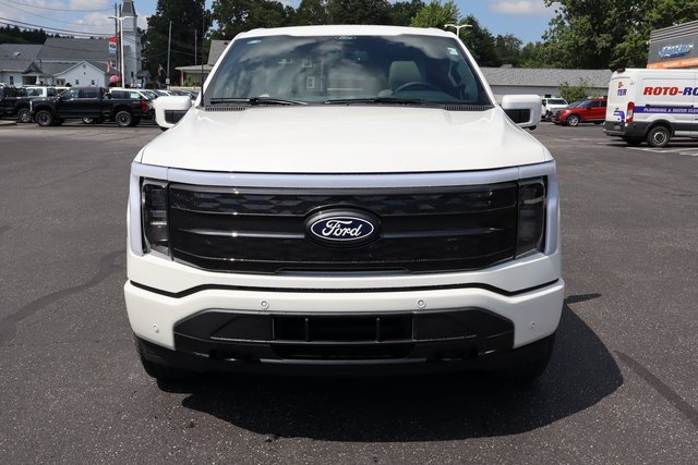 New 2025 Ford F150 Lightning Platinum image 13