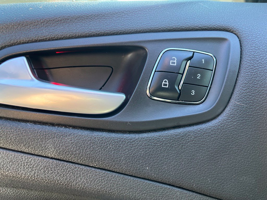 Used 2016 Ford Escape Titanium AWD/4WD image 11
