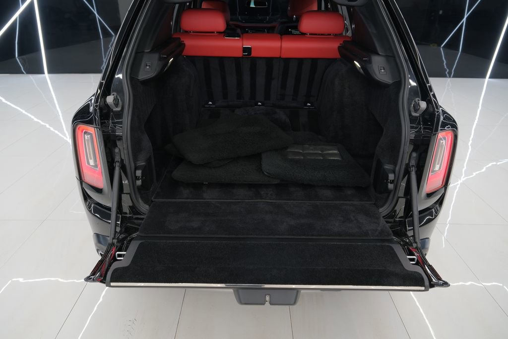 Used 2019 Rolls-Royce Cullinan AWD/4WD image 12