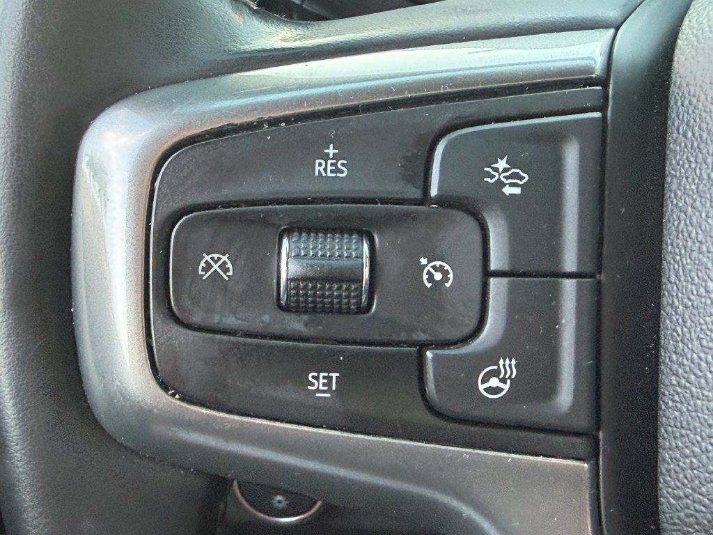 Used 2024 Chevrolet Silverado 1500 LT AWD/4WD image 30