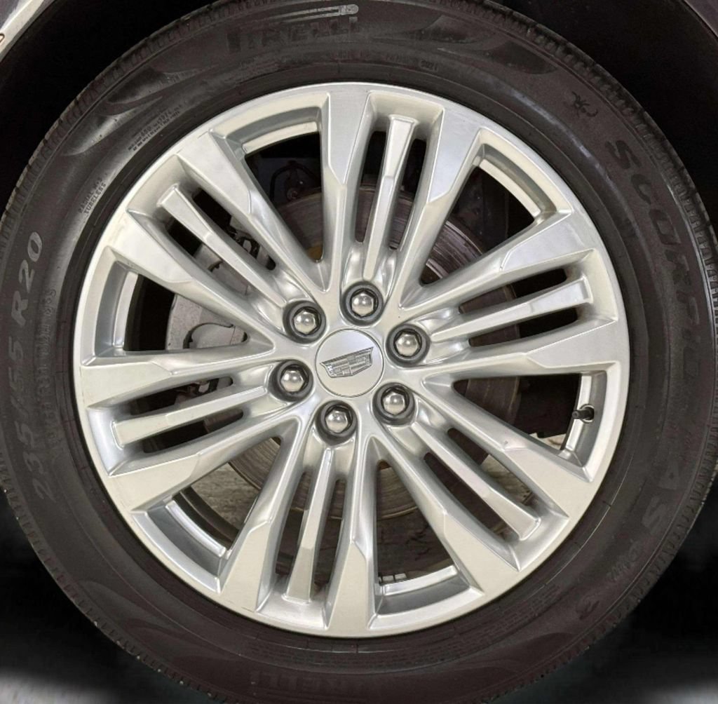Used 2017 Cadillac XT5 Premium Luxury AWD/4WD image 28