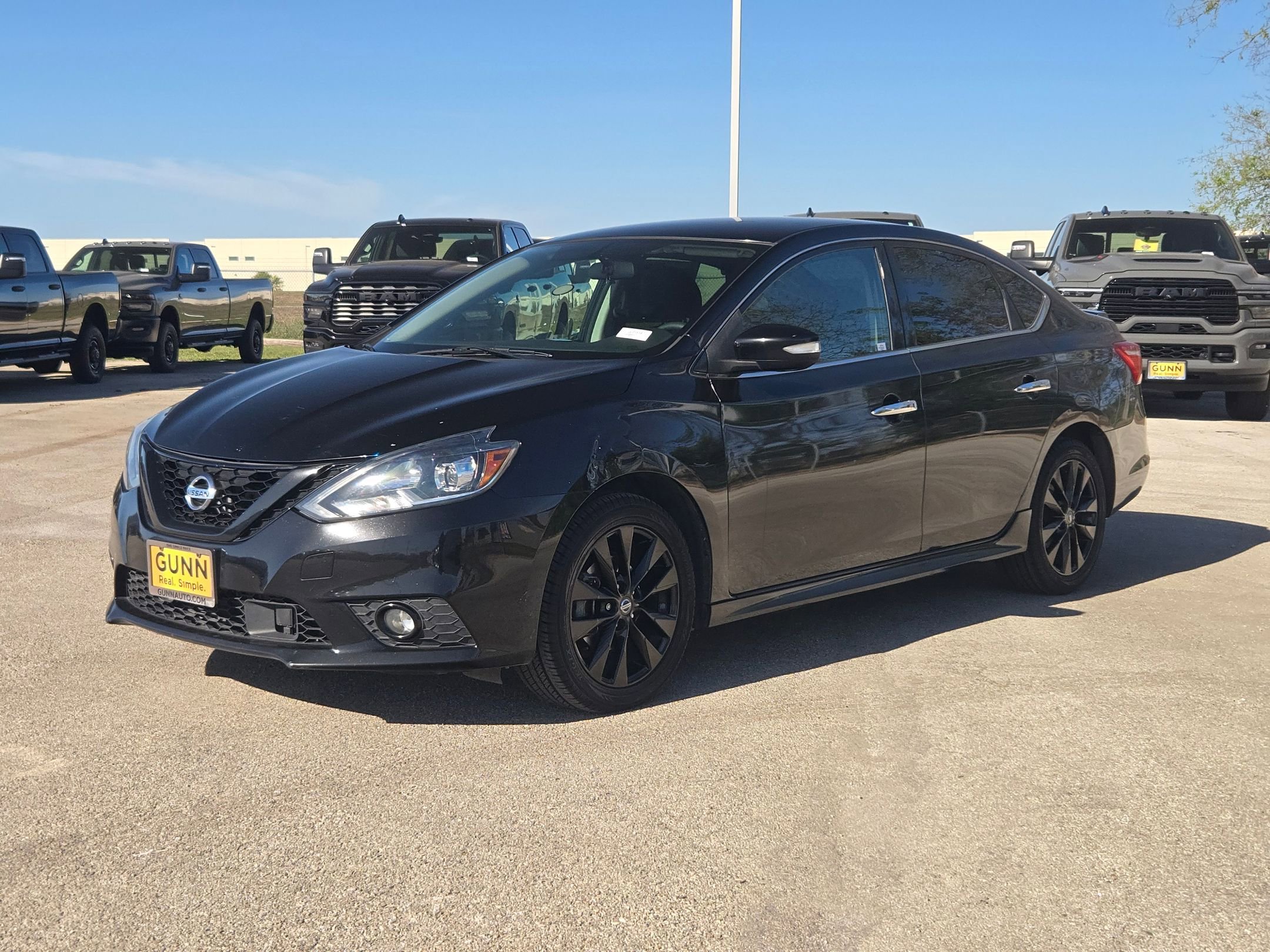 Used 2018 Nissan Sentra SR w/ SR Midnight Edition Package image 7