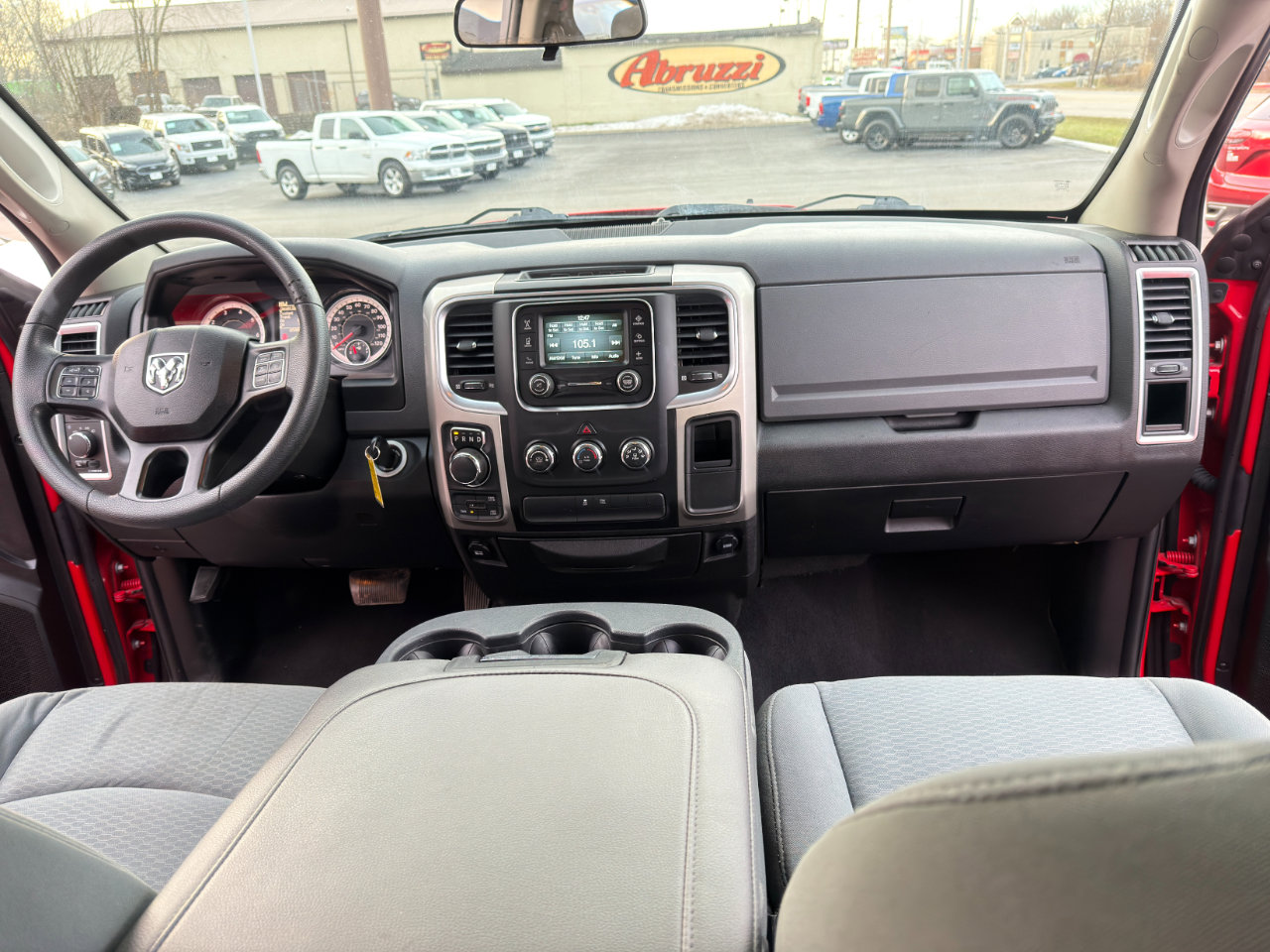 Used 2020 RAM 1500 Classic SLT image 30