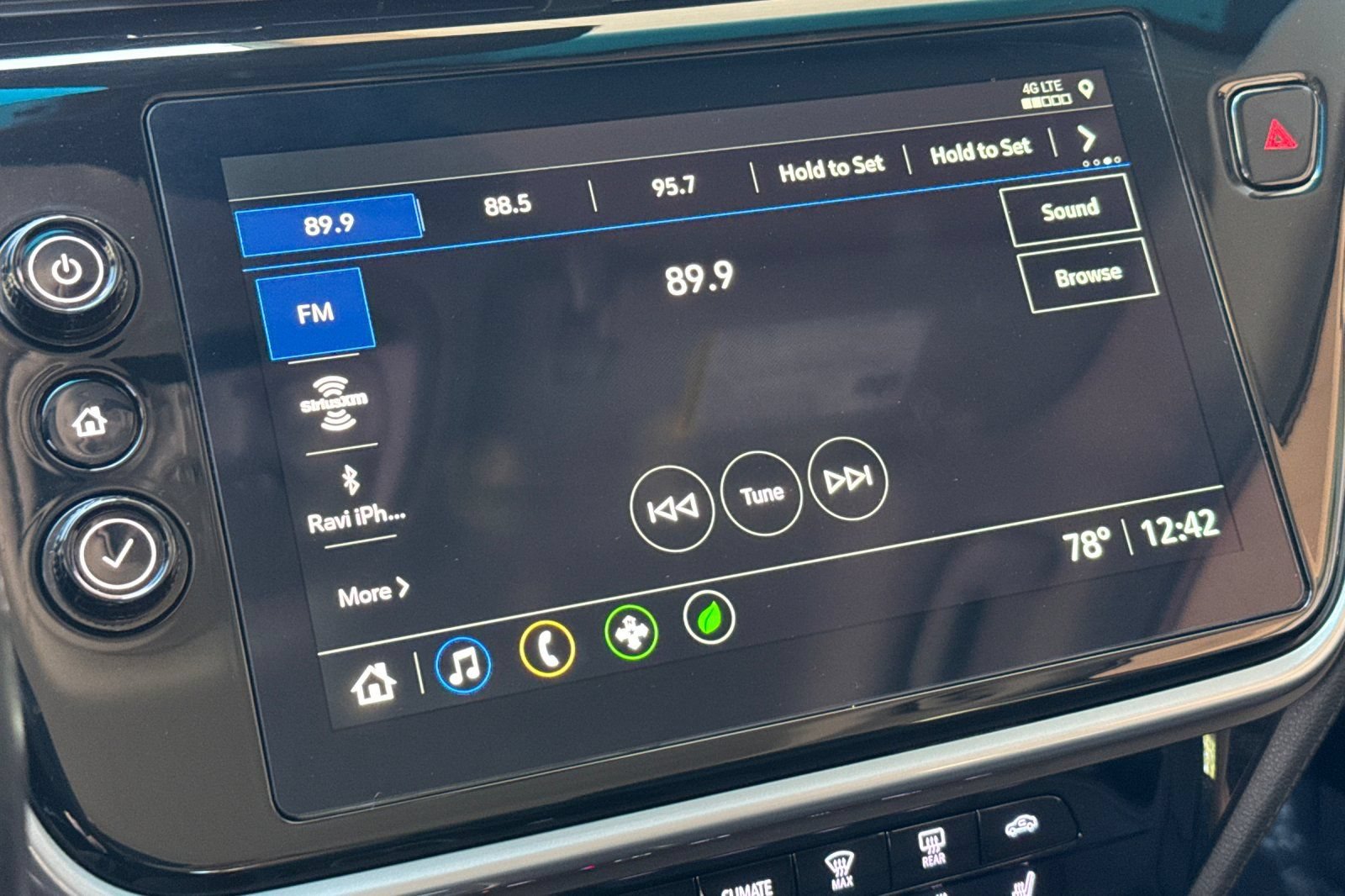 Used 2023 Chevrolet Bolt LT w/ Infotainment Package FWD image 26
