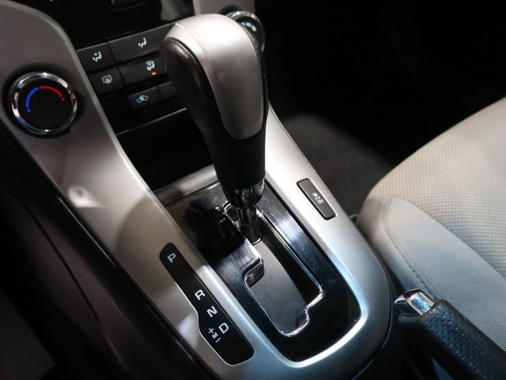 Used 2012 Chevrolet Cruze Eco image 24