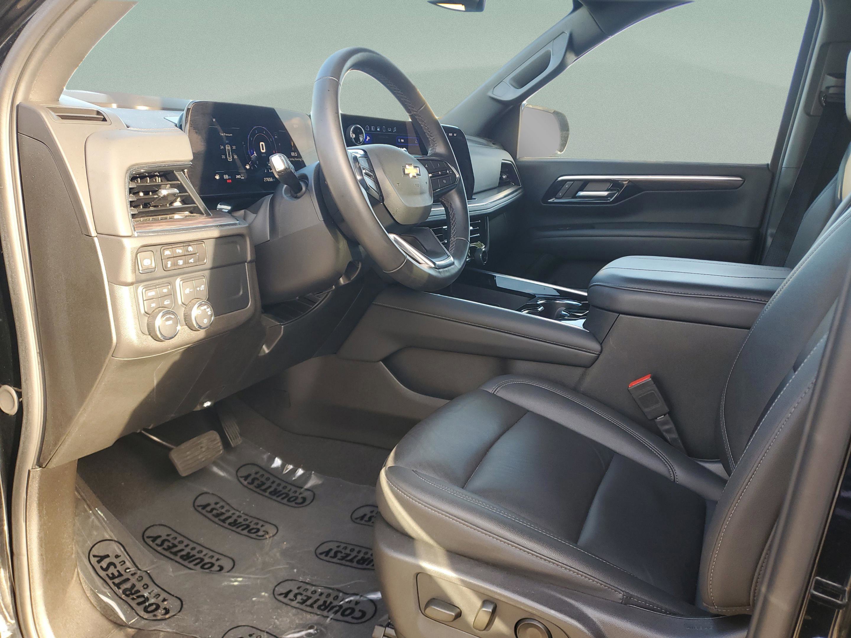 Used 2025 Chevrolet Tahoe LT image 18