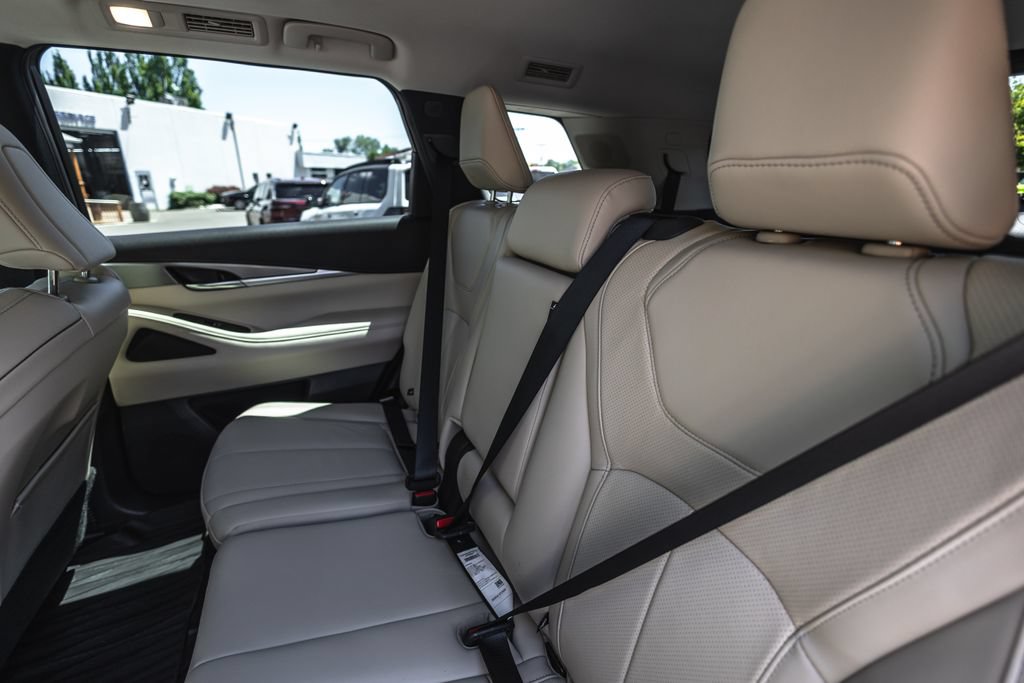 Used 2024 INFINITI QX60 Luxe AWD/4WD image 23