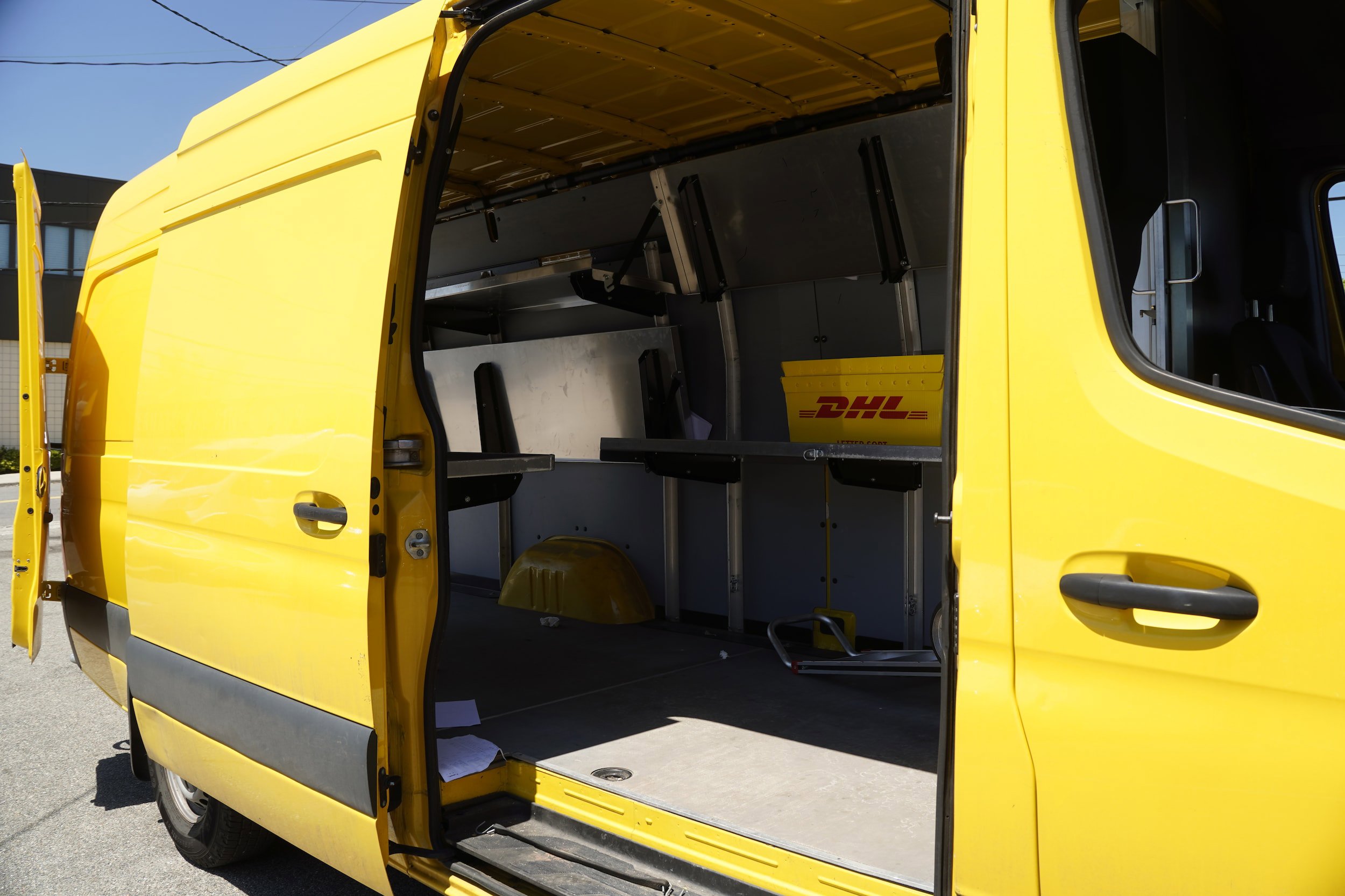 Used 2021 Mercedes-Benz Sprinter 2500 w/ Acoustic Package image 12