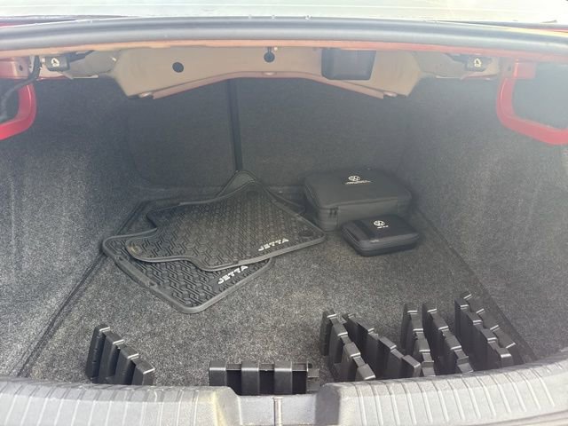 Used 2022 Volkswagen Jetta SE image 22