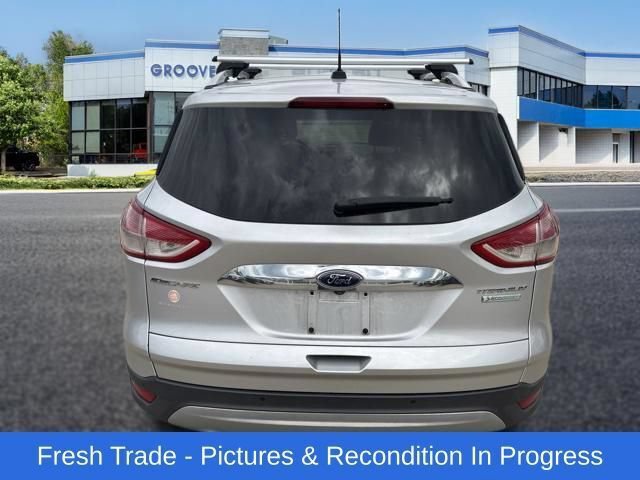 Used 2015 Ford Escape Titanium FWD image 5